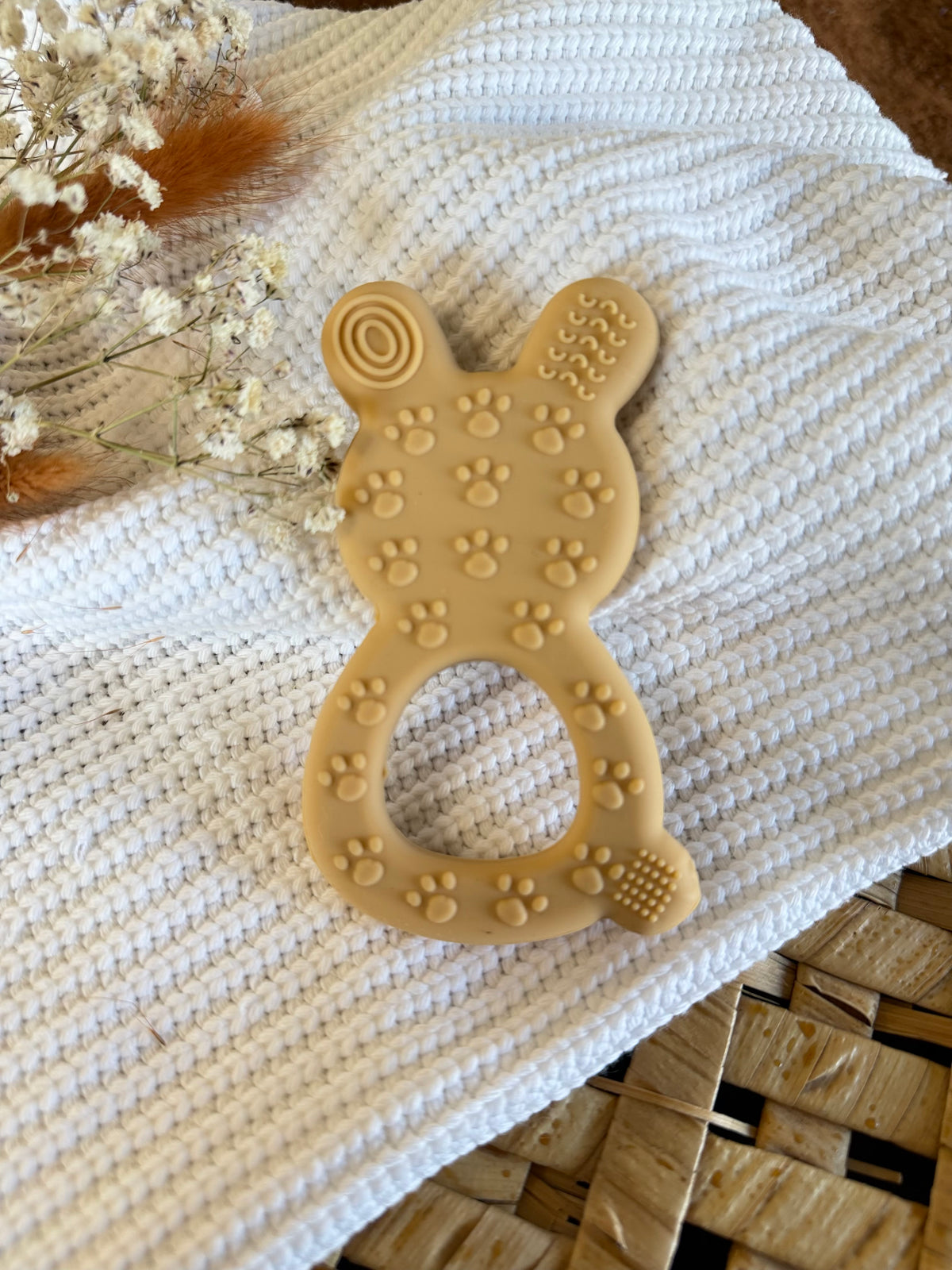 Jouet en silicone lapin beige