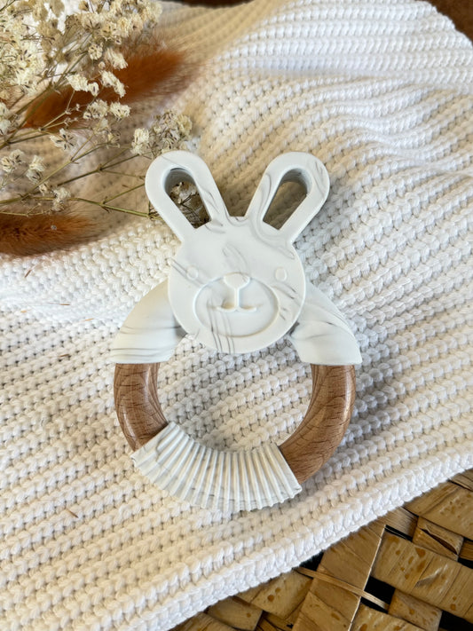 Jouet lapin blanc en silicone et bois