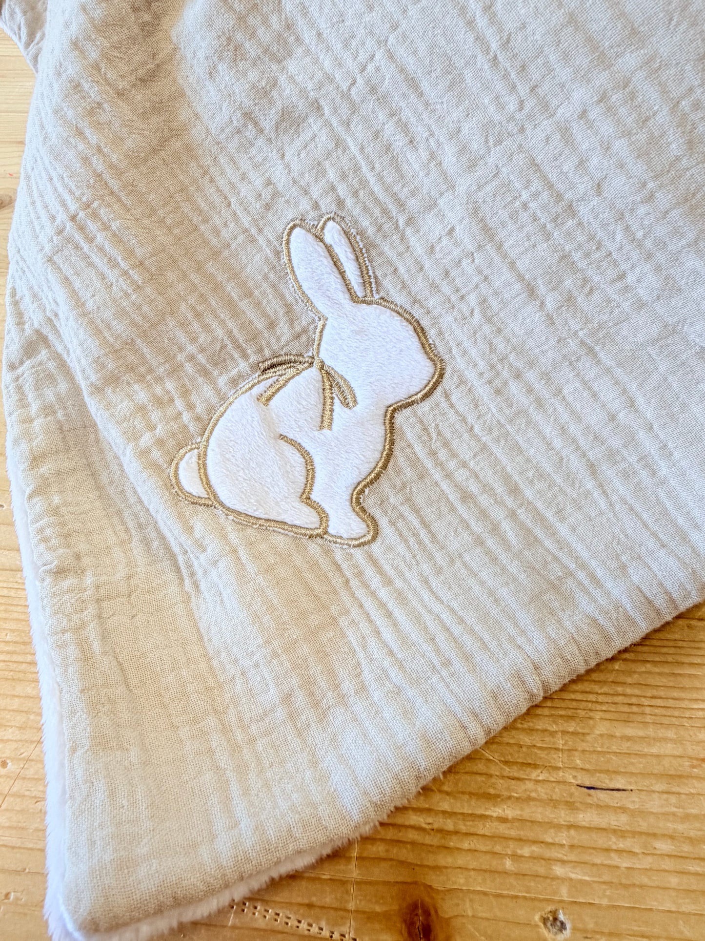 Nanin lapin brodé dispo de suite