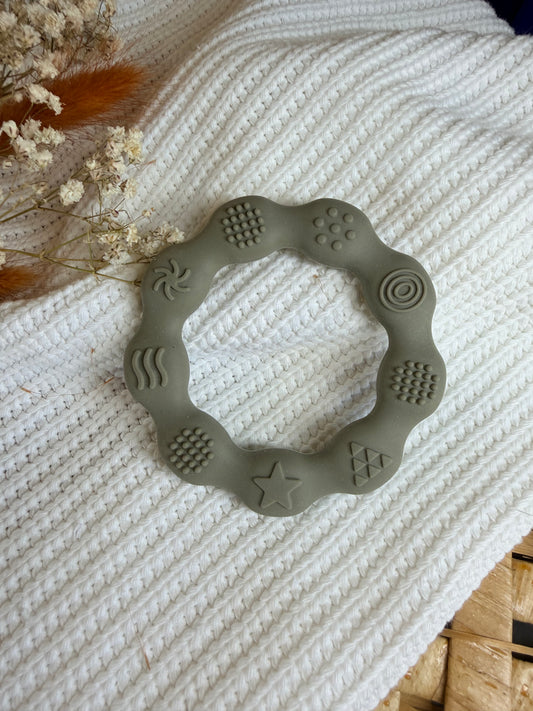 Jouet en silicone rond gris