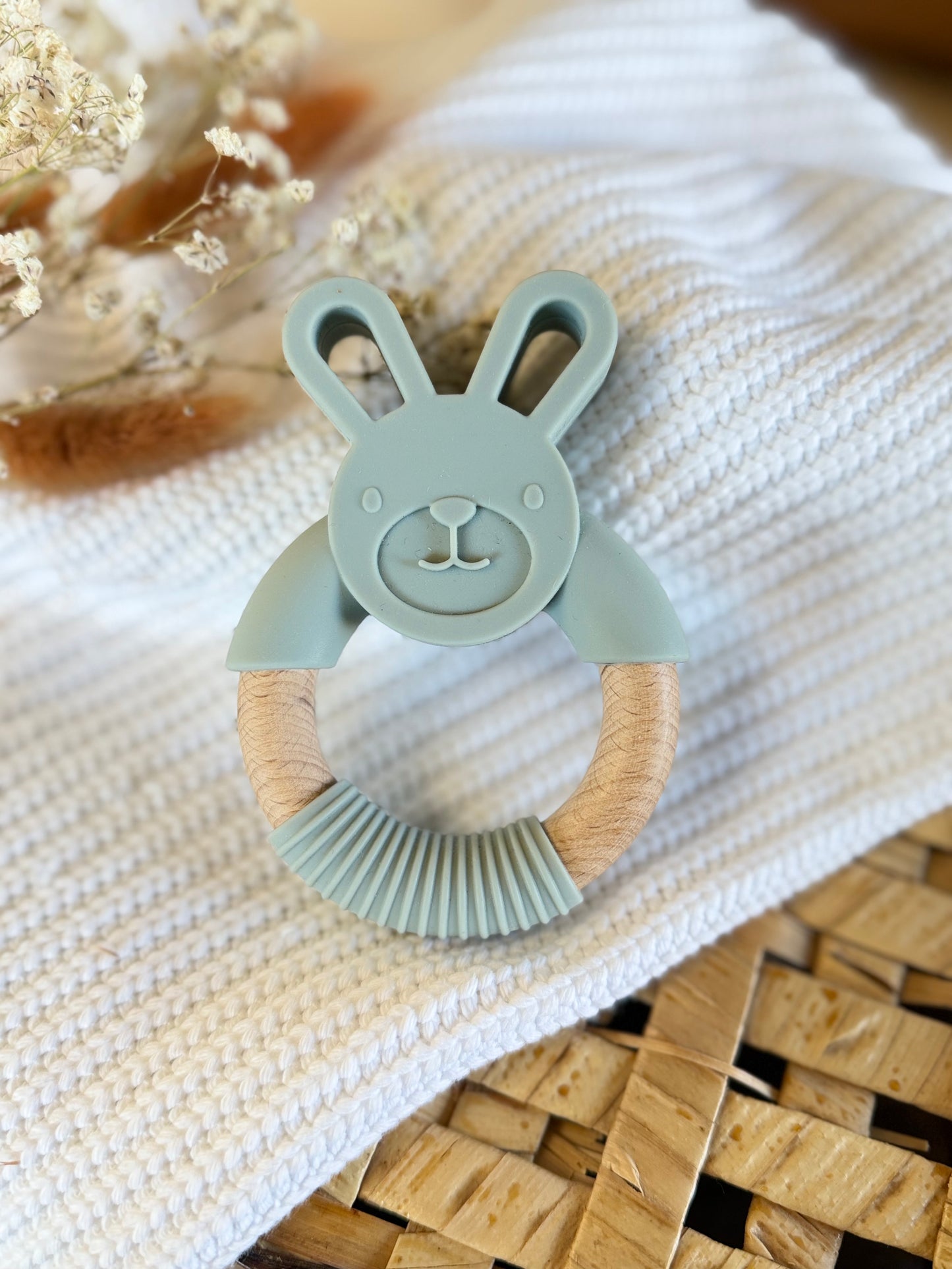 Jouet lapin gris en silicone et bois