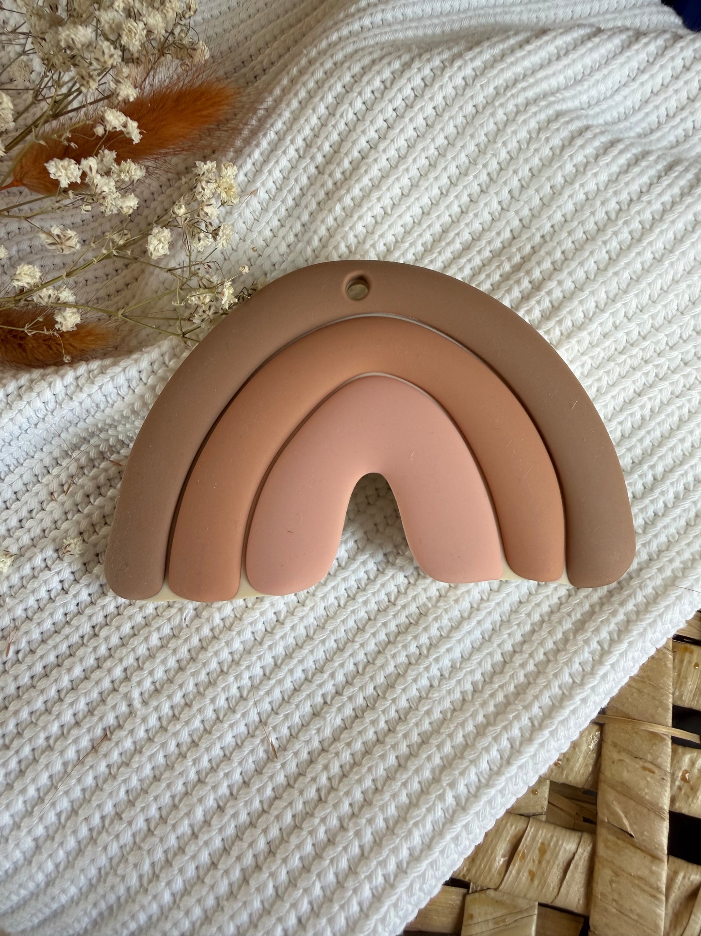 Jouet en silicone arc en ciel rose et beige