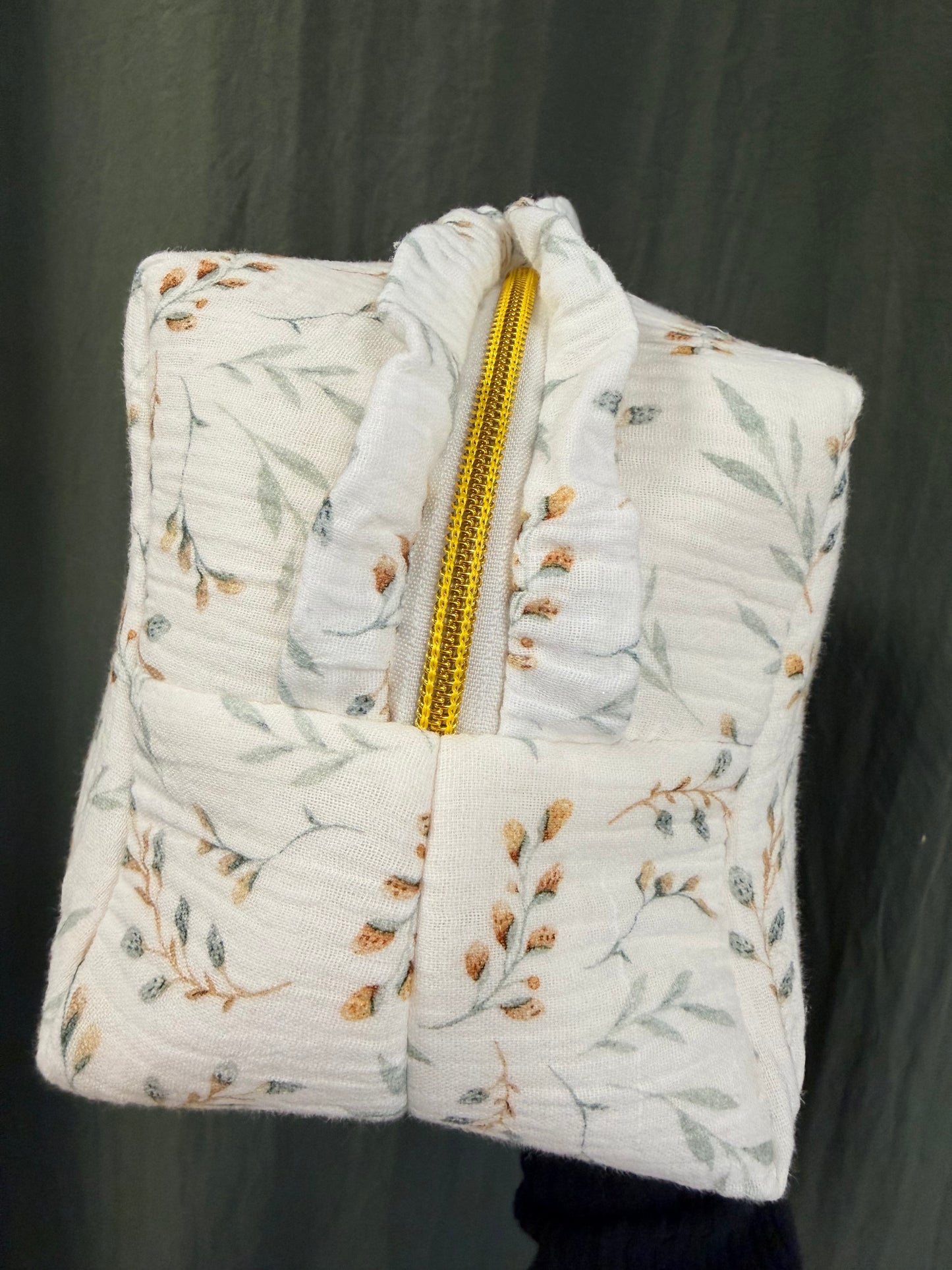 trousse feuillage vert et or